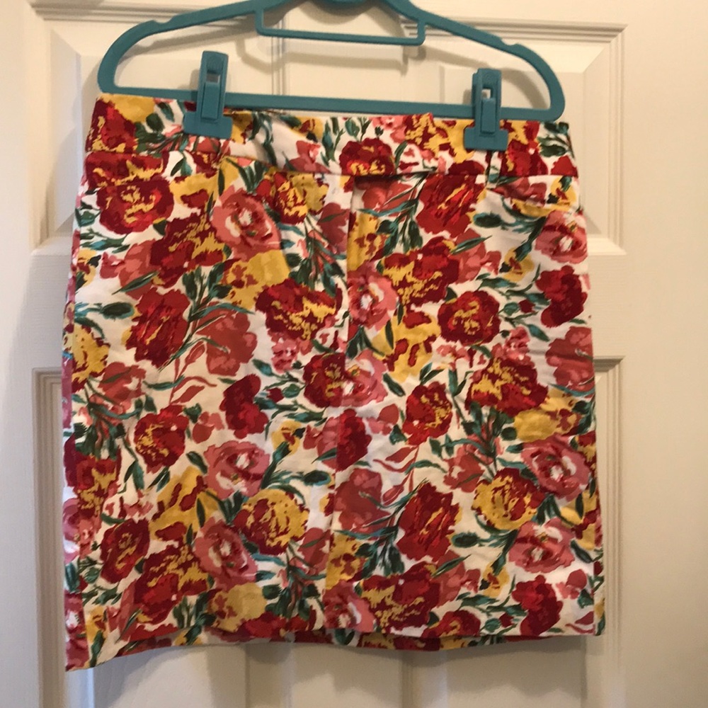 Ann Taylor Floral mini skirt